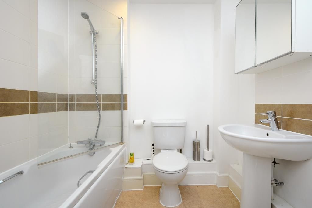 Property photo 3 of 5 Bathroom