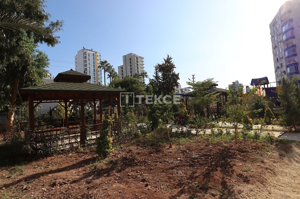 Property photo 3 of 37