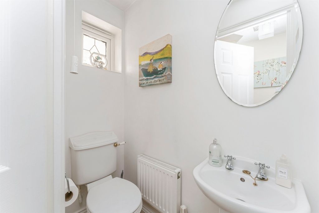 Property photo 3 of 17
