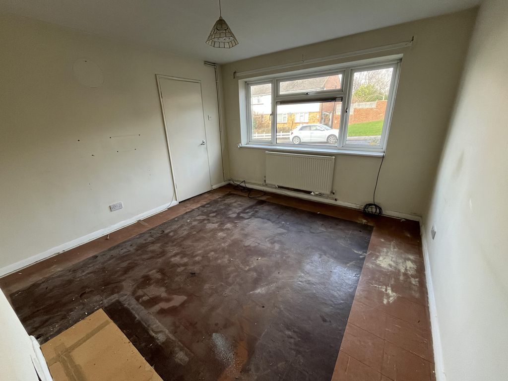 Property photo 3 of 12 Img_0212.Jpg