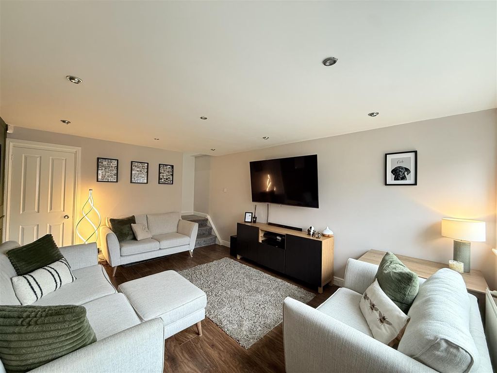 Property photo 3 of 13 Img_2327.Jpeg