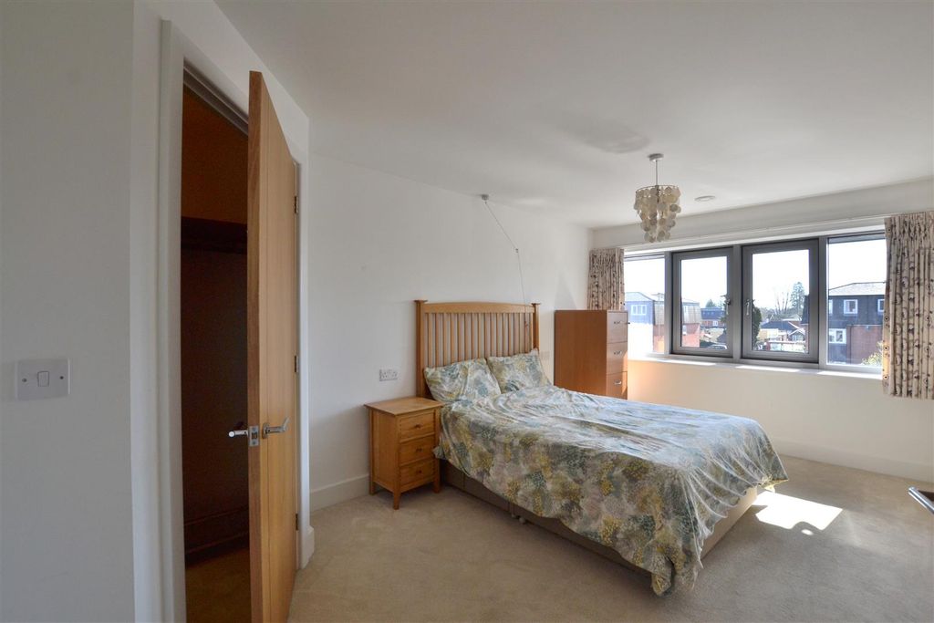 Additional image 6 of 2 bed flat for saleKings Place, Fleet GU51