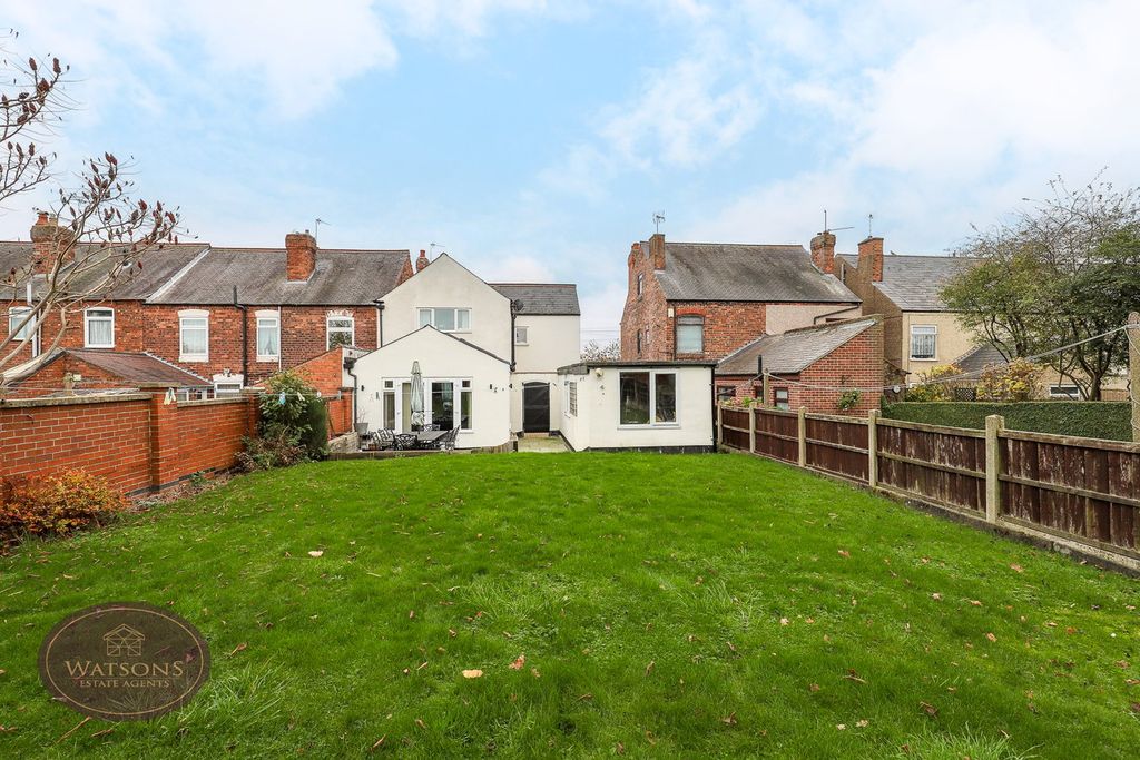 Property photo 2 of 23