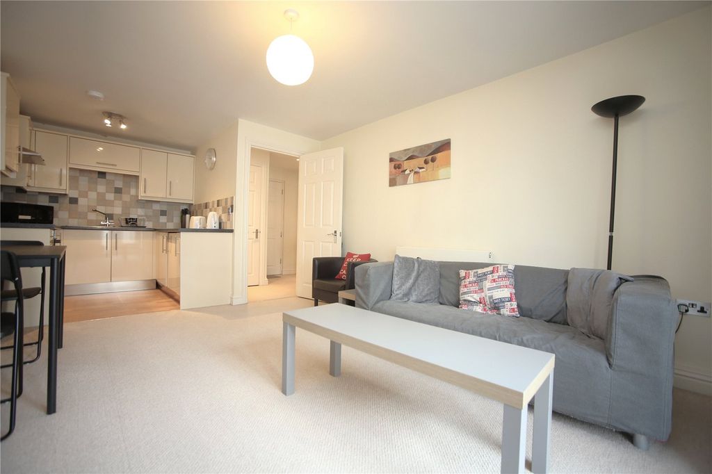 Property photo 3 of 8 Picture No. 22