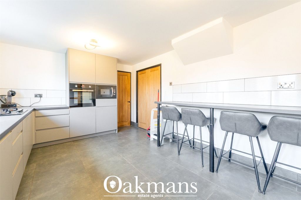 Property photo 3 of 29 Picture No. 27