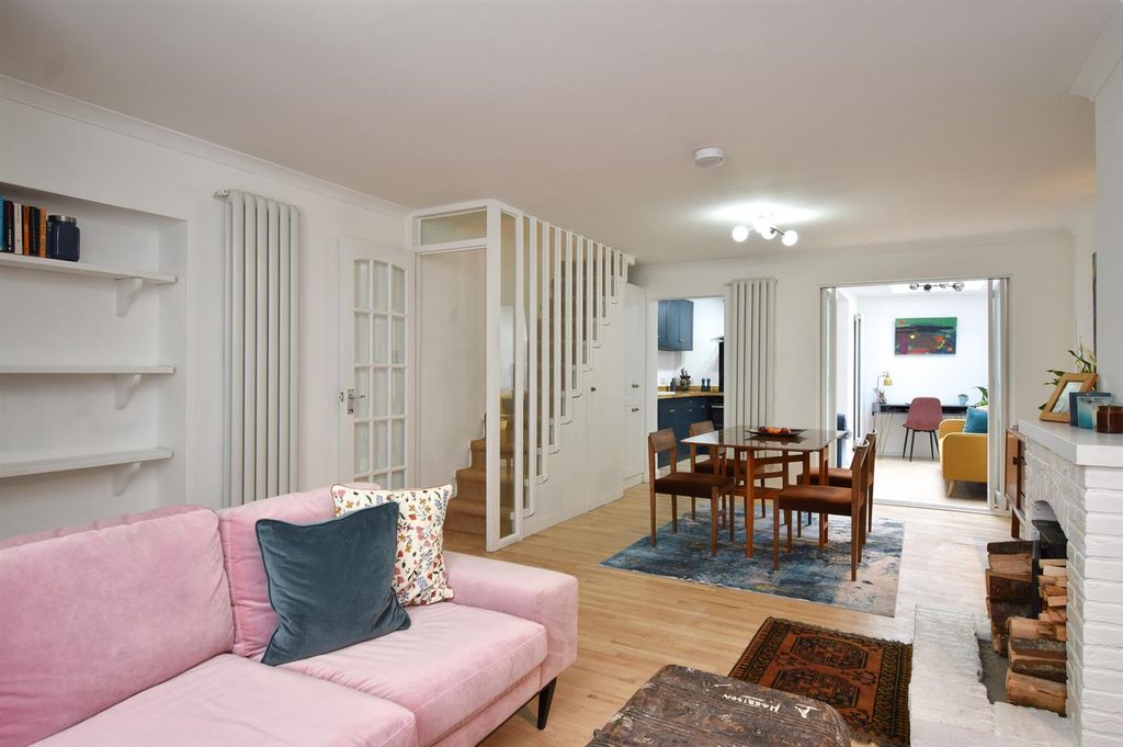 Property photo 1 of 24 Open Plan Living