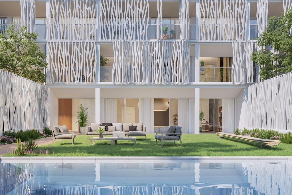 Property photo 1 of 22