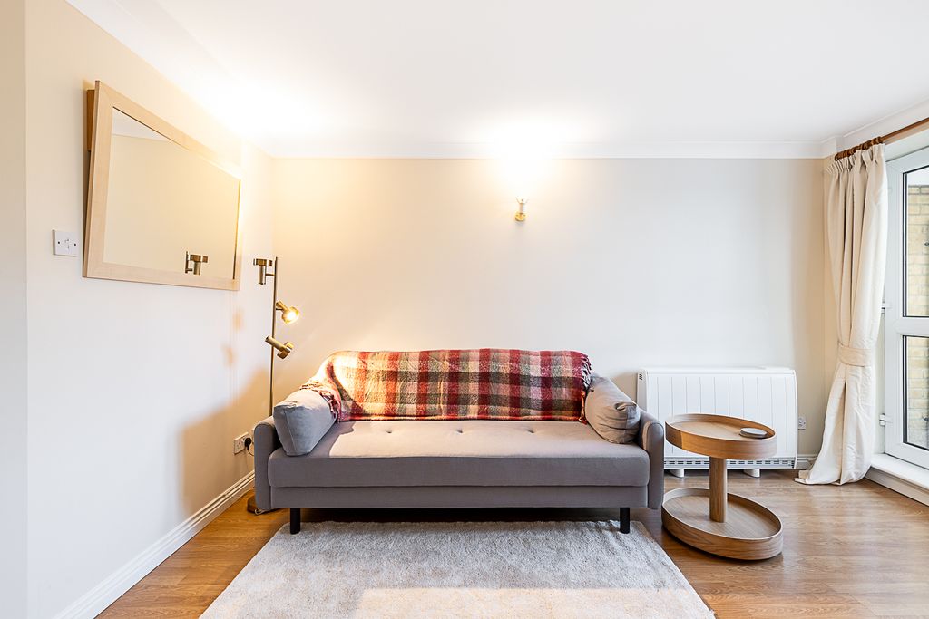 Property photo 2 of 25