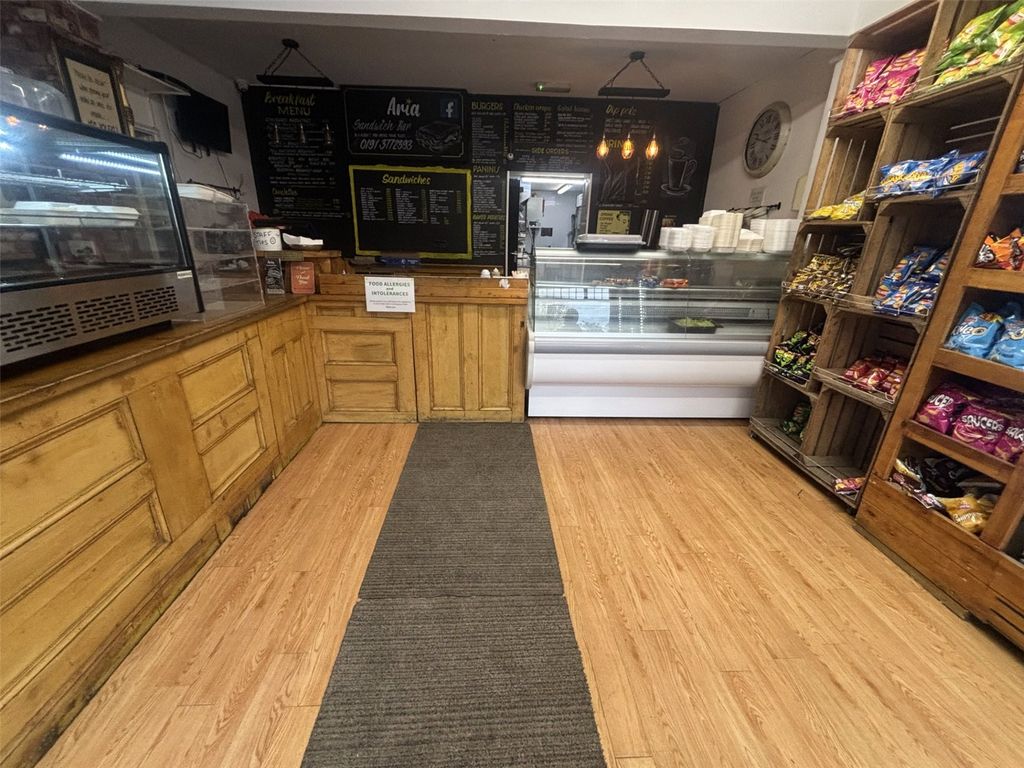 Property photo 3 of 5 Picture No. 02