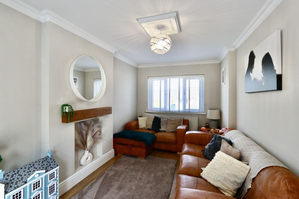 Additional image 8 of 3 bed terraced house for saleTreowen Road, Newbridge NP11