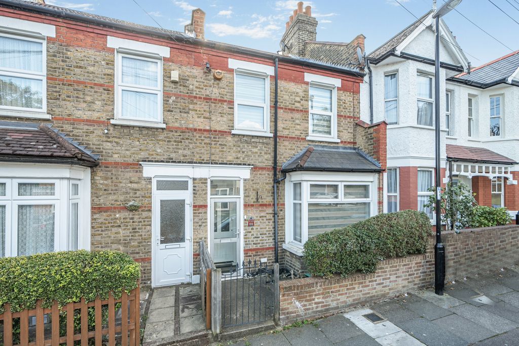 Property photo 1 of 11 Exterior