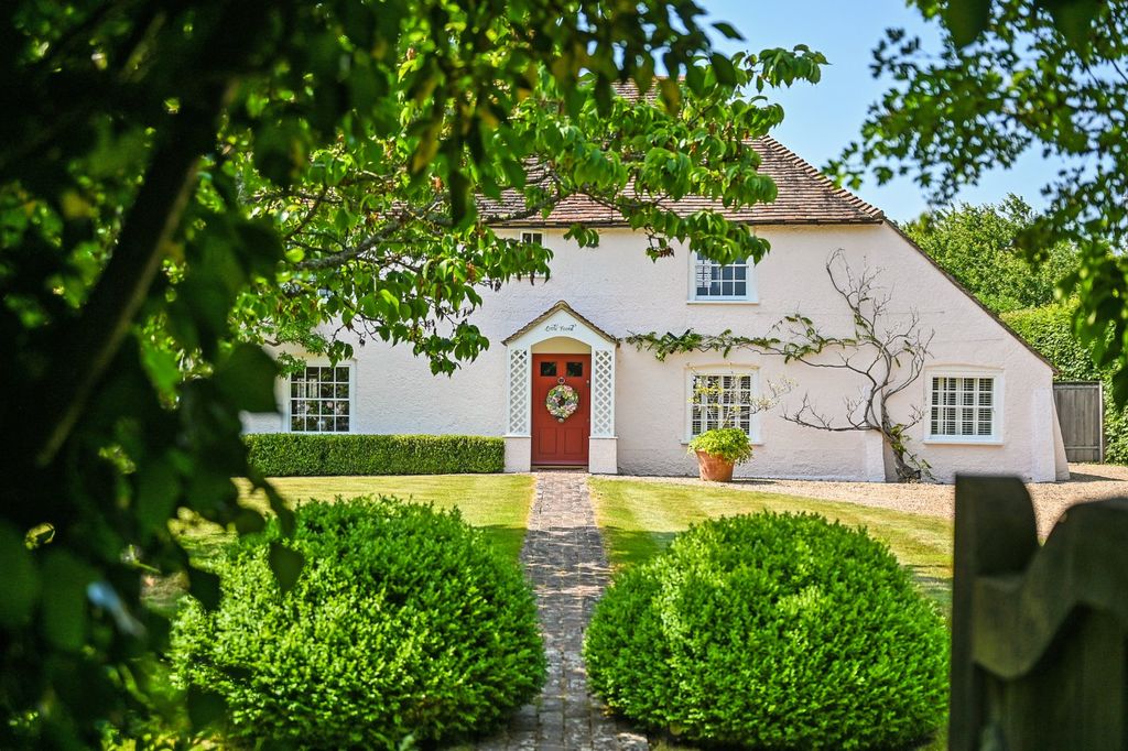 Property photo 1 of 24 Little Foord
