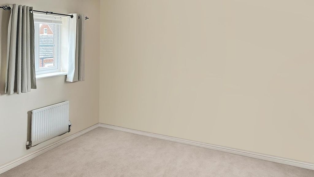 Property photo 3 of 7 Bedroom