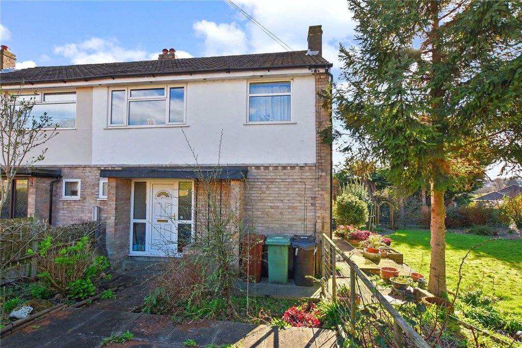 Property photo 1 of 28 Picture No. 10