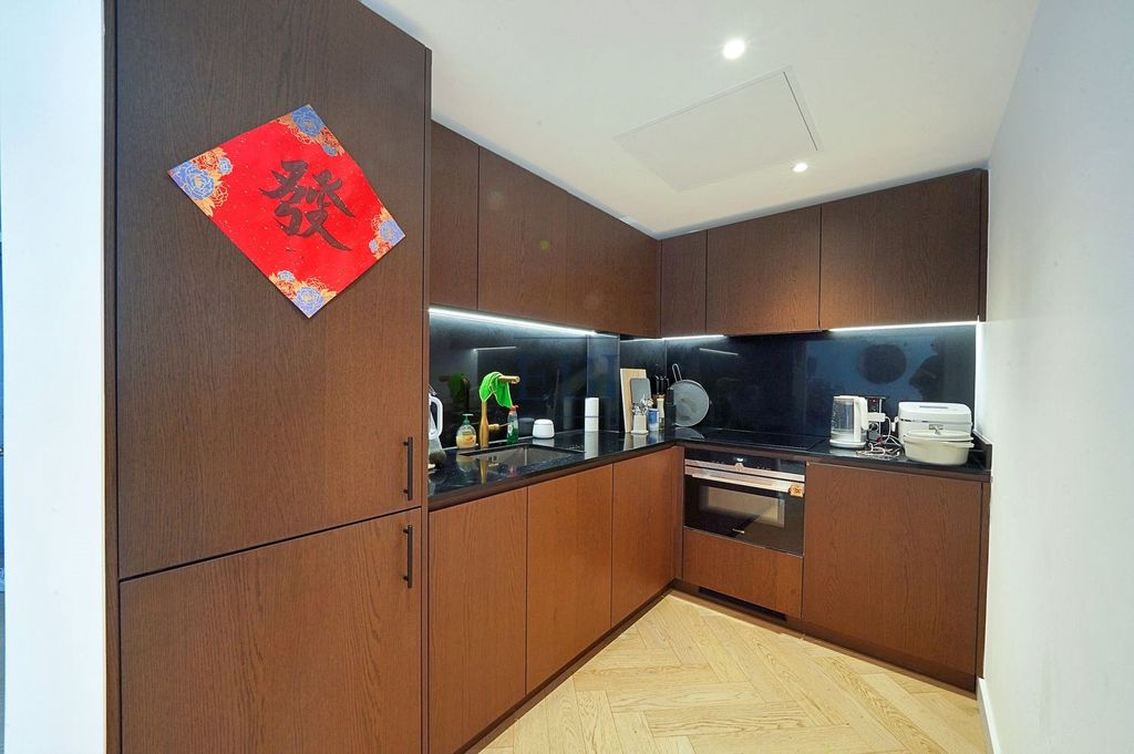 Property photo 3 of 7 Picture No. 10