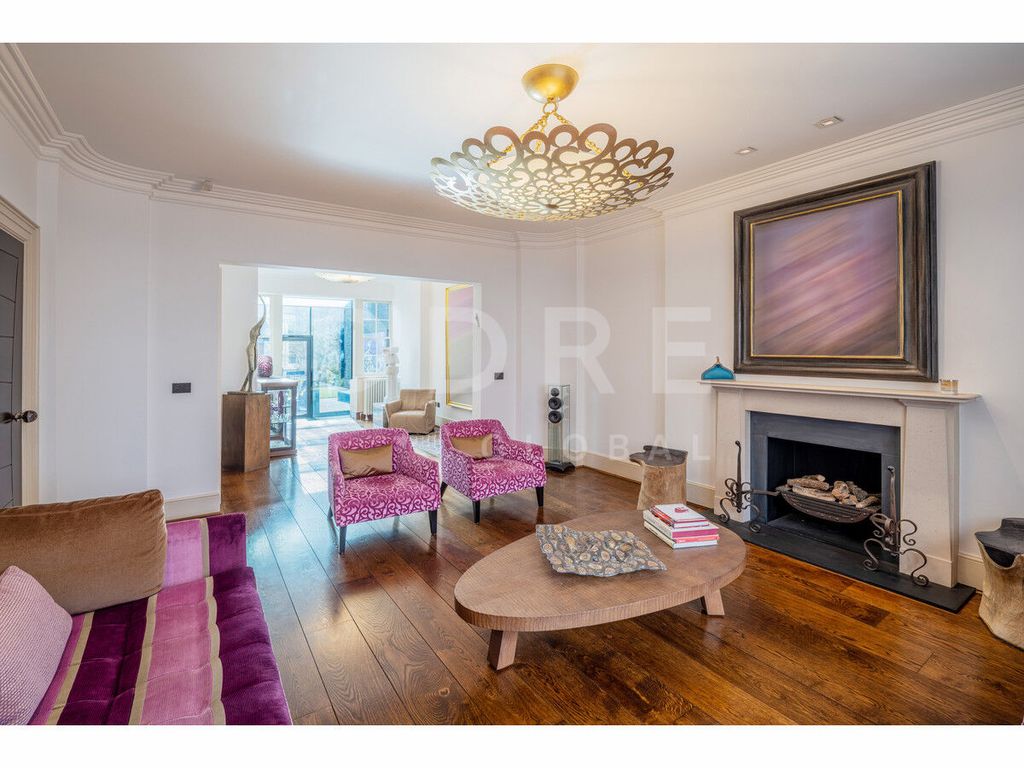 Property photo 3 of 13