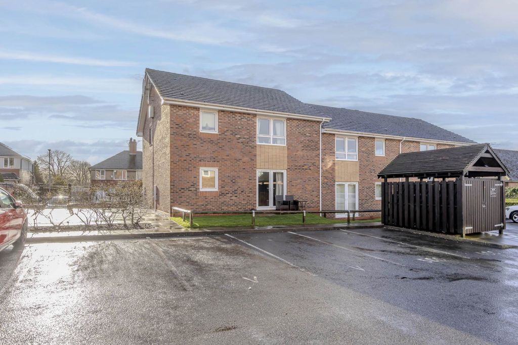 Property photo 2 of 19