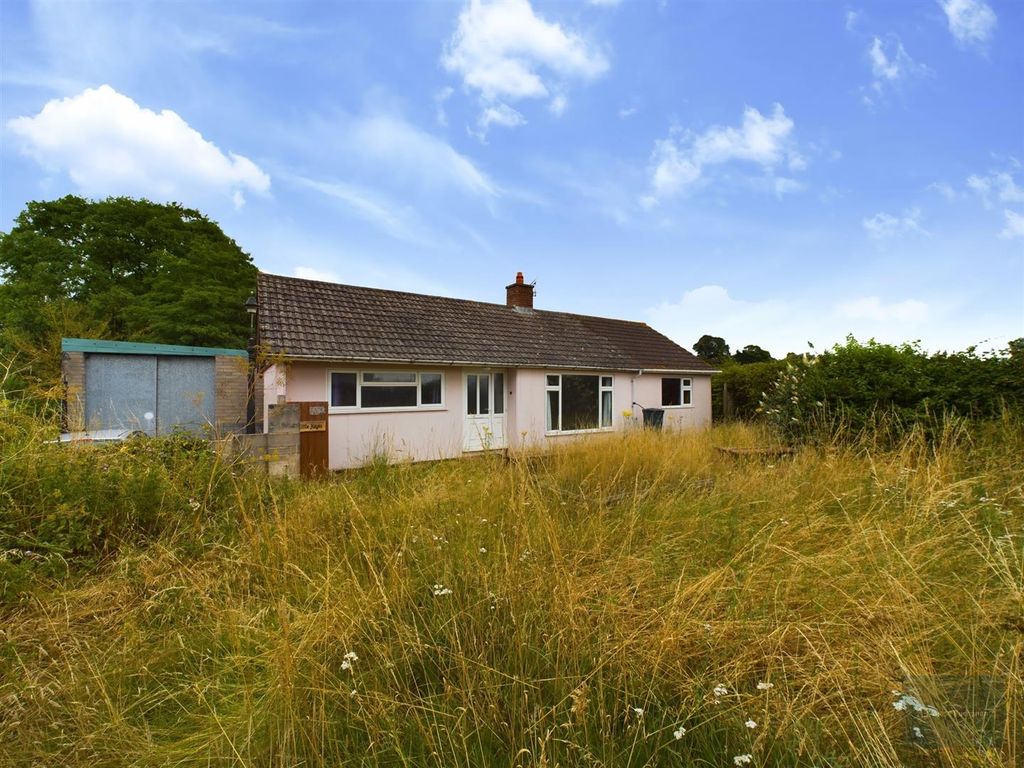 Property photo 1 of 13 Cam02563G0-Pr0095-St