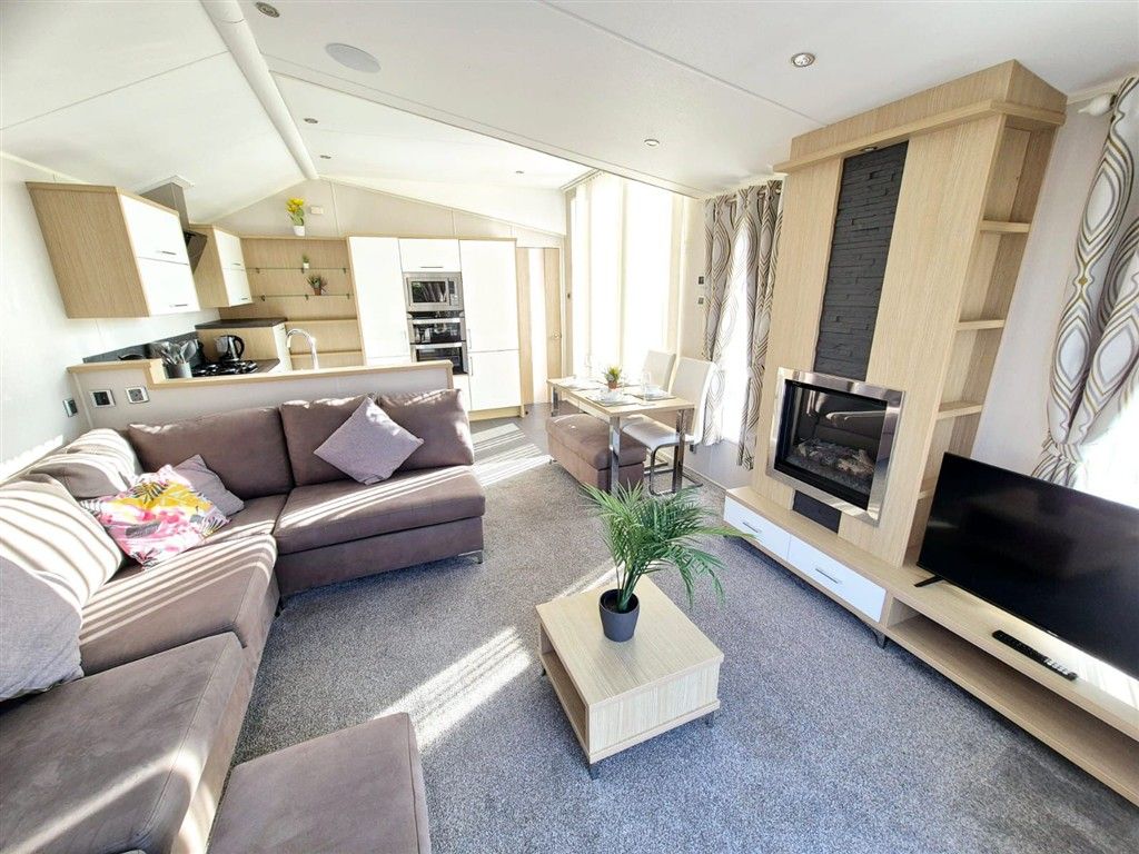 Property photo 2 of 8 Lounge Area