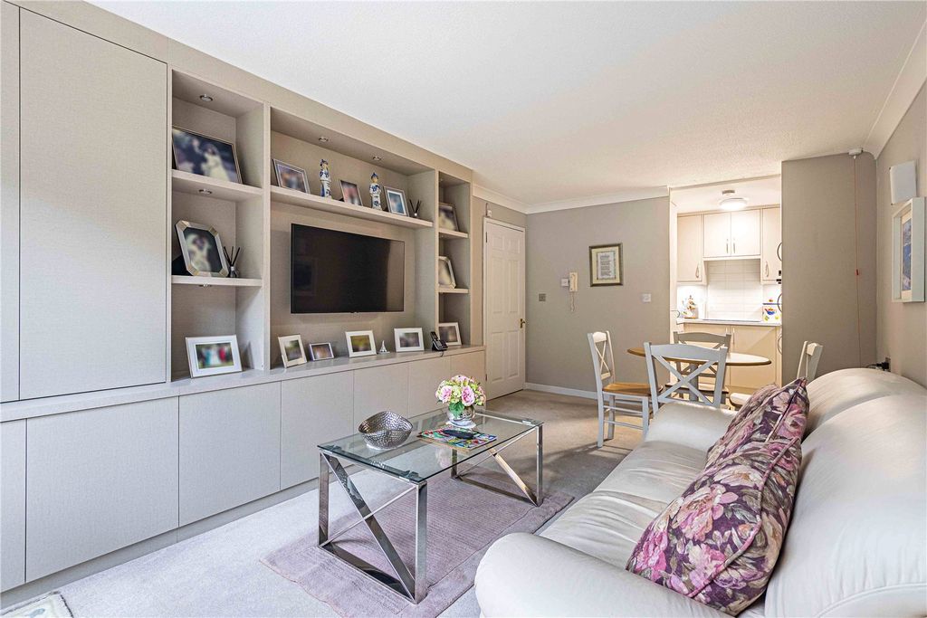 Property photo 2 of 11 Picture No. 05