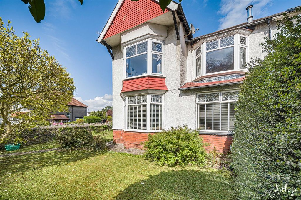 Property photo 1 of 23 Main Dwelling