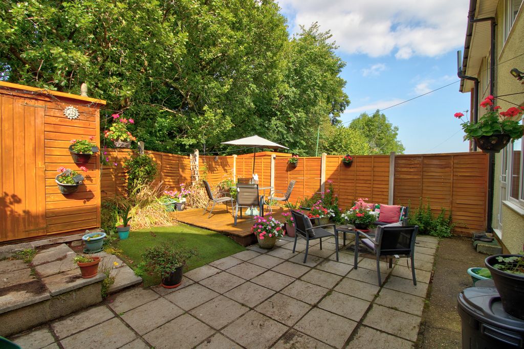 Property photo 3 of 17 32005Adfa8Eee8A02E3c01620939Fa924d1Dea94.Jpg