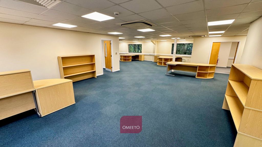 Property photo 3 of 8 Office To Rent