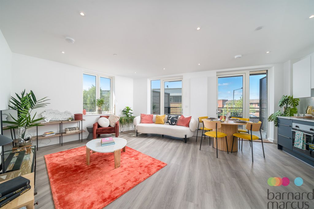 Property photo 1 of 18