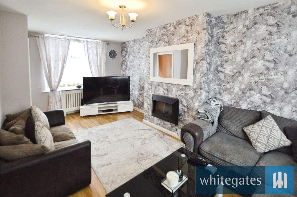 Property photo 3 of 16 Picture No. 12