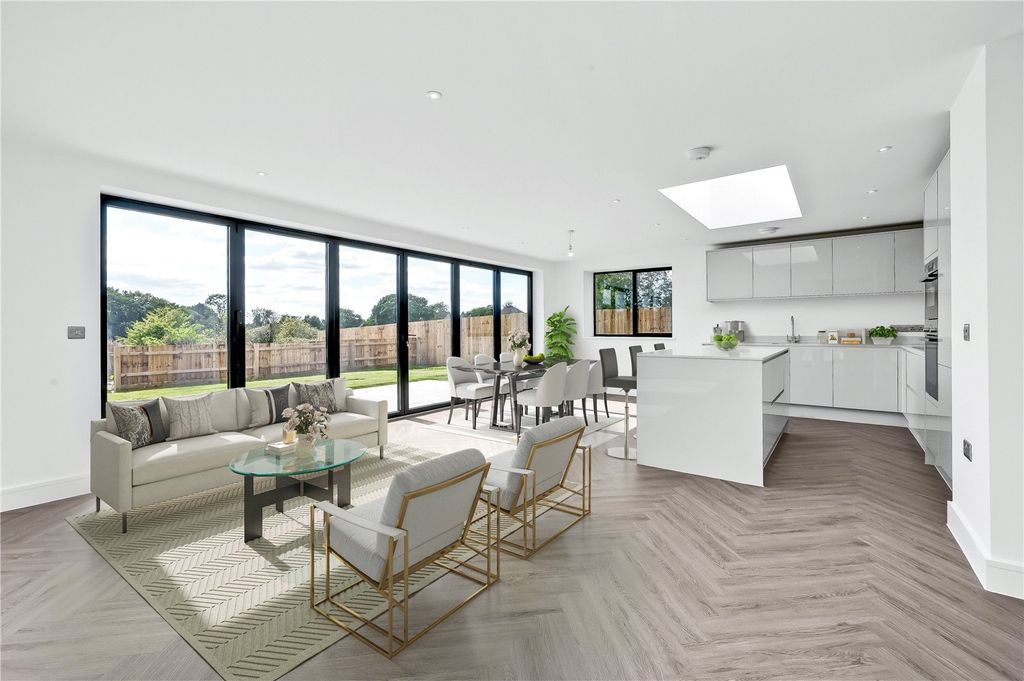 Property photo 2 of 19 Open Plan