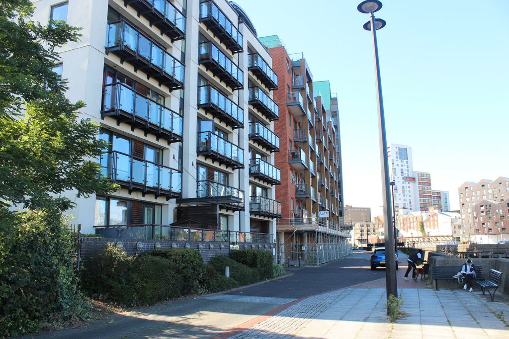 Property photo 3 of 13