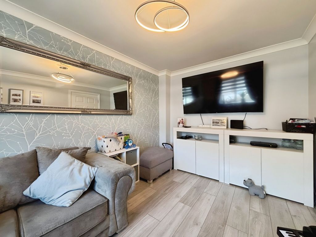 Property photo 1 of 18 4258740