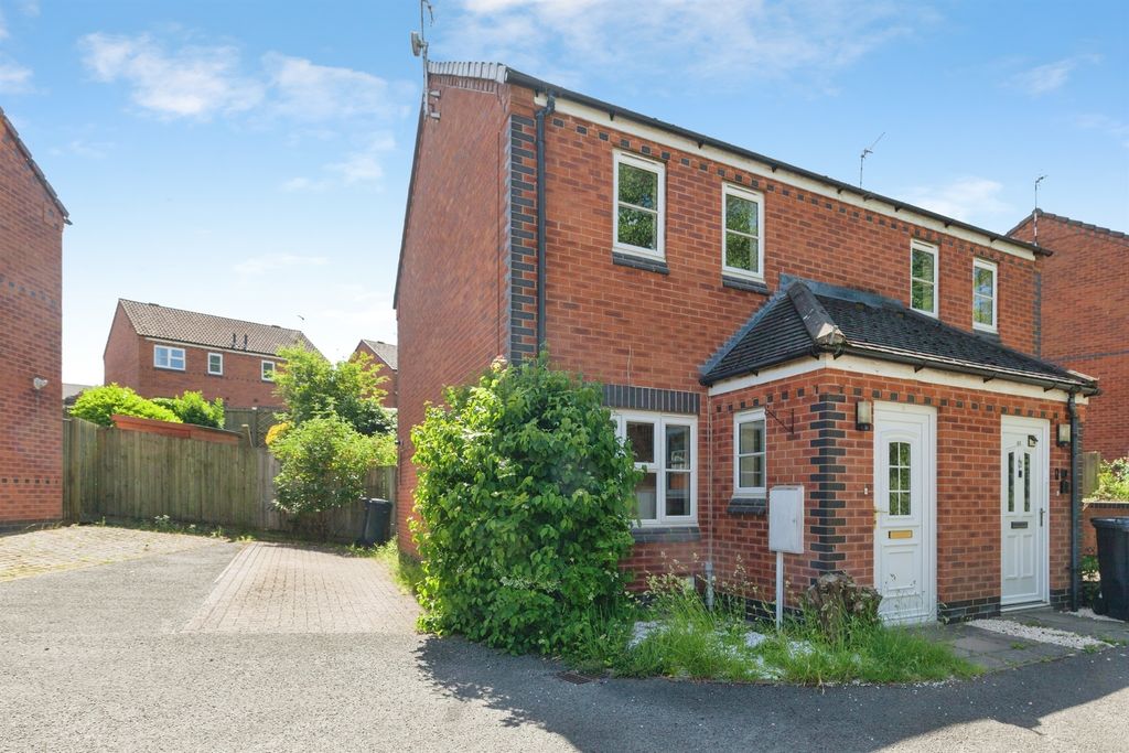 Property photo 1 of 17