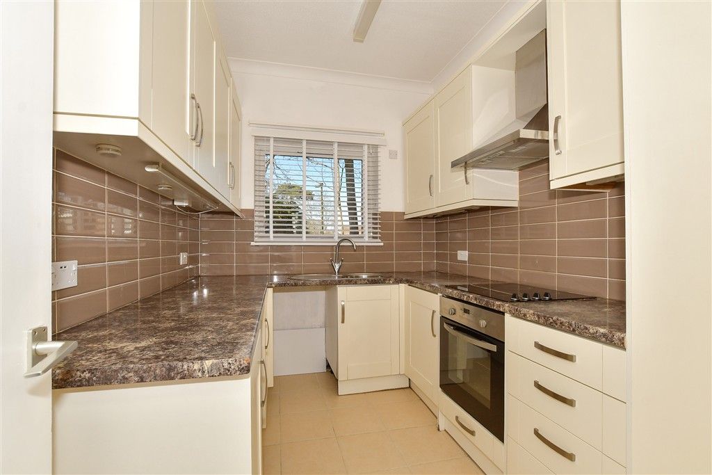 Property photo 3 of 15 Kitchen