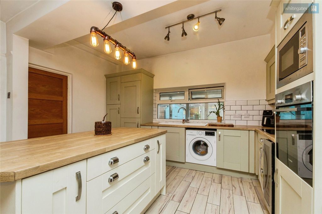 Property photo 3 of 26 Picture No. 04