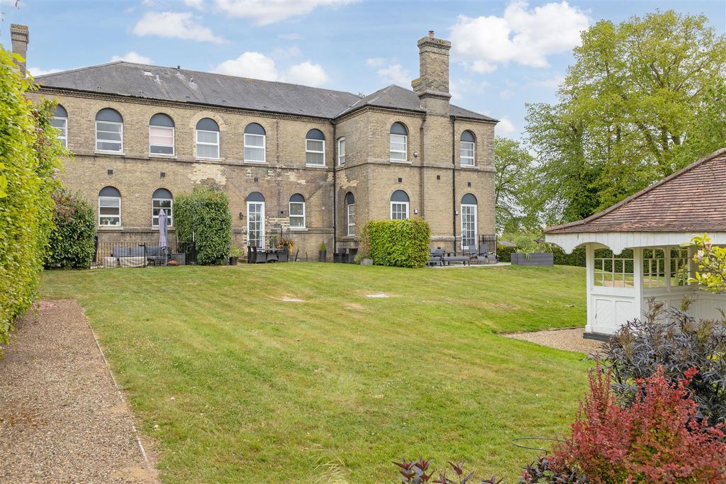 Property photo 1 of 26