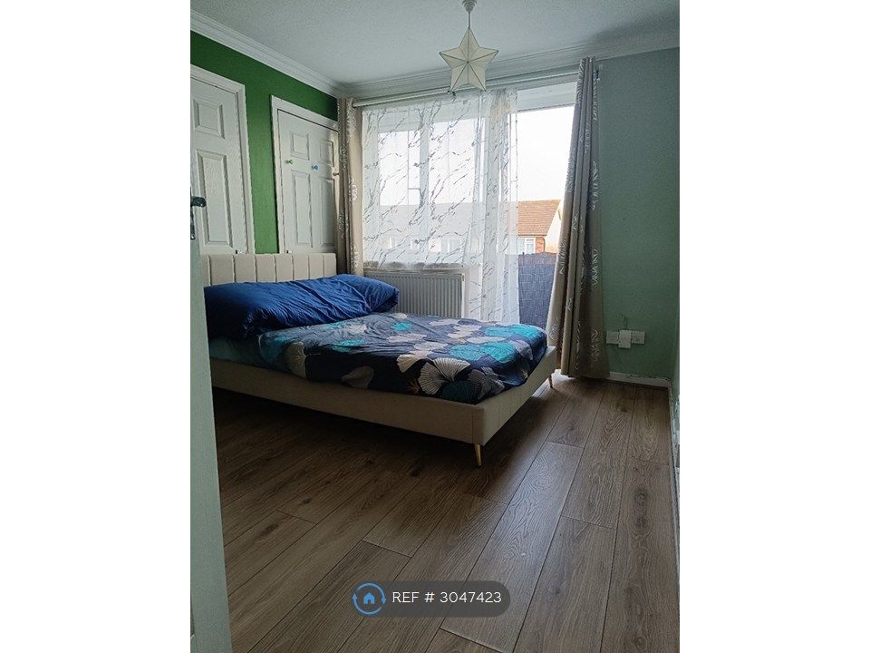 Property photo 2 of 3