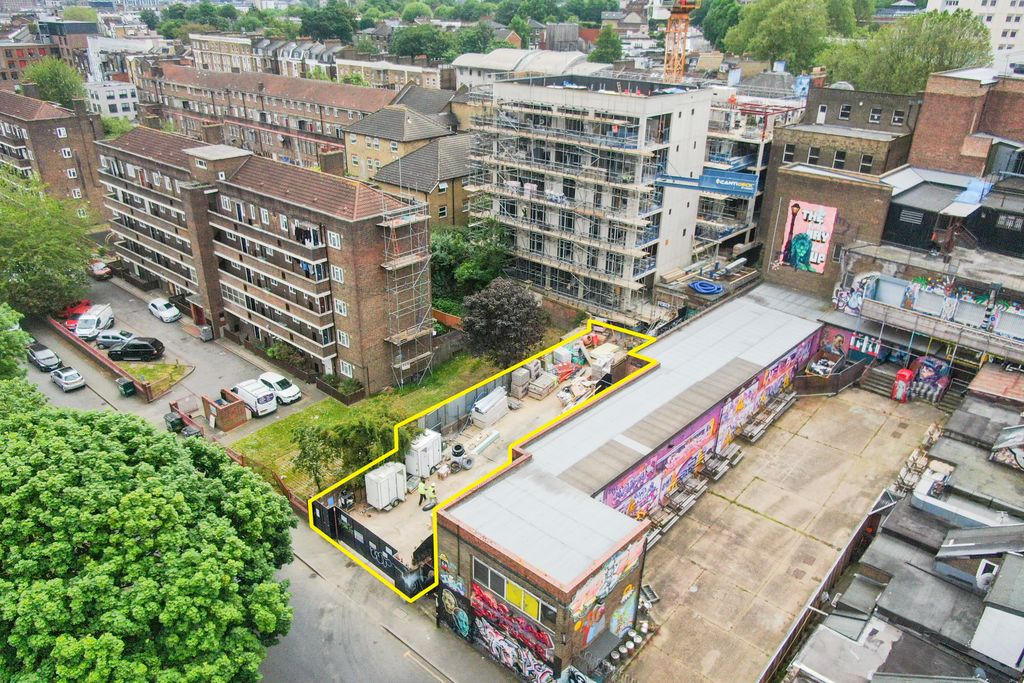 Property photo 3 of 7 4-6 Achilles St, New Cross, Se14 6Ba