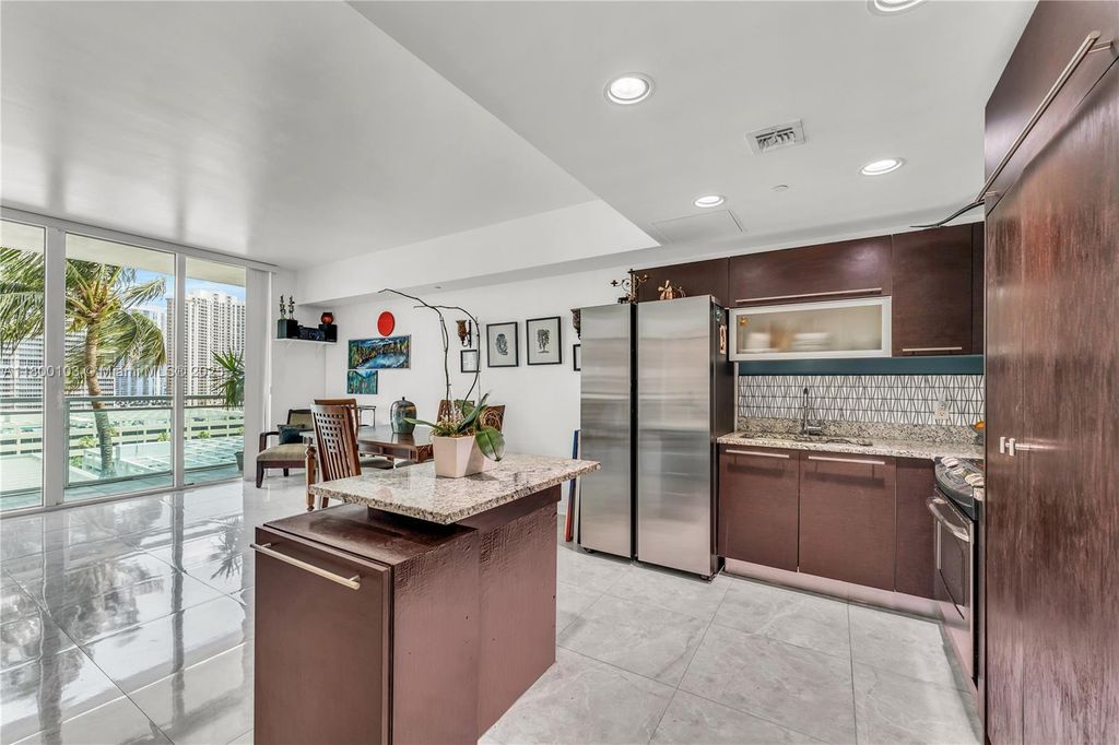 Property photo 3 of 22 <Alttext/>