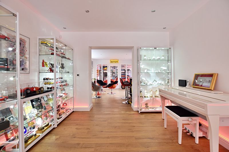 Property photo 2 of 20 Photo 35