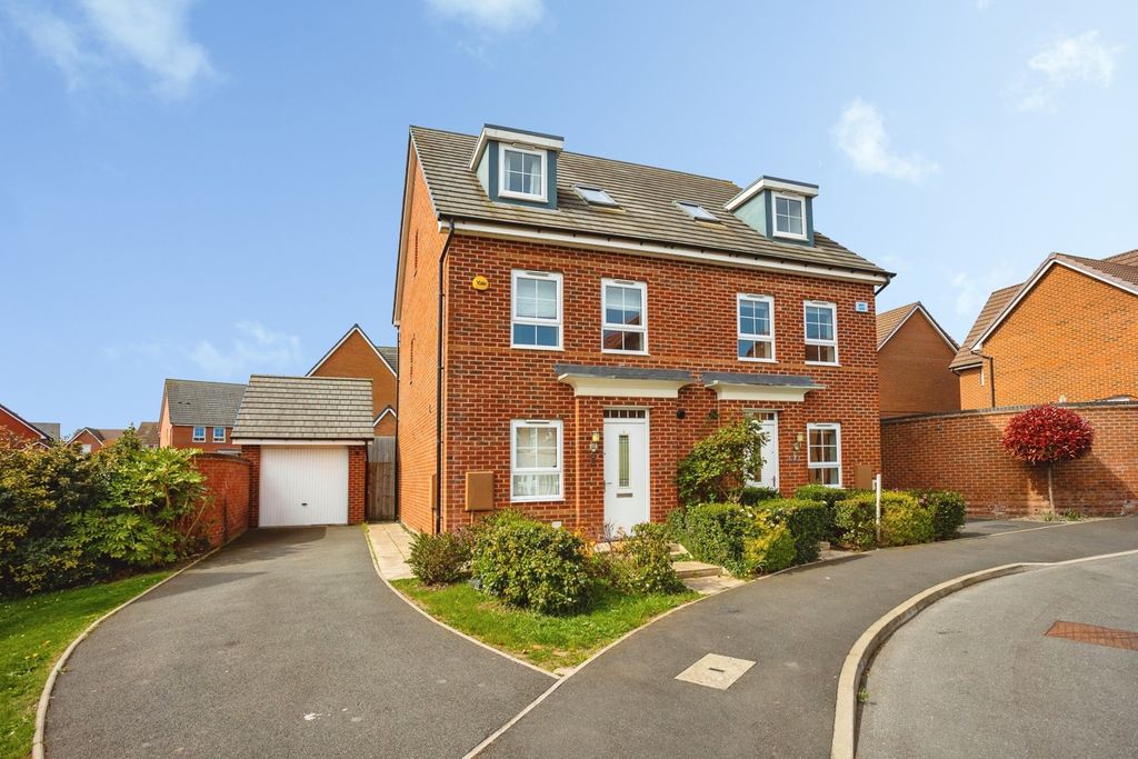 Property photo 1 of 20 Pbox-Img.Jpg