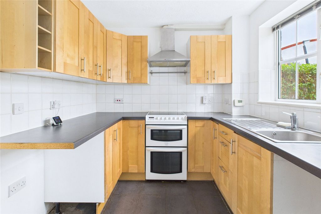 Property photo 3 of 13 Picture No. 01