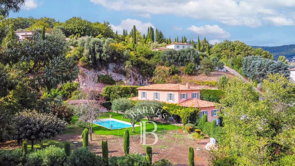 Property photo 3 of 24