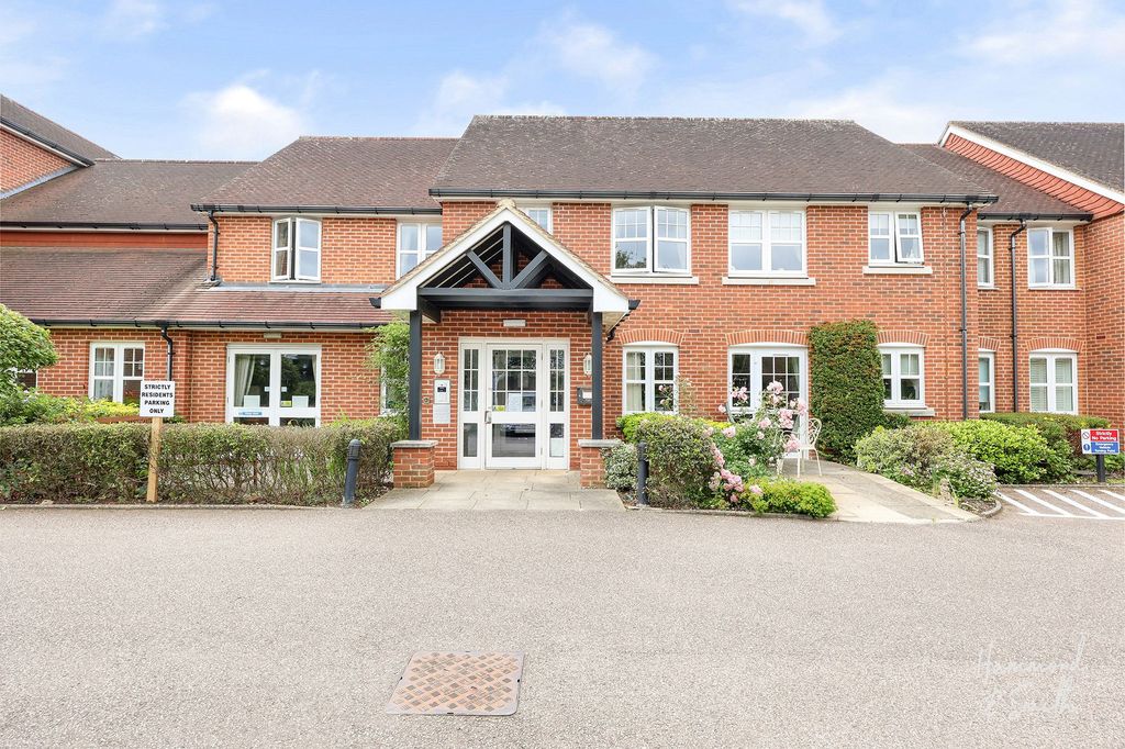 Property photo 1 of 18
