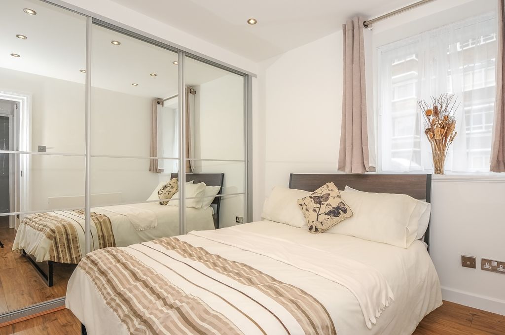 Property photo 3 of 11 Bedroom