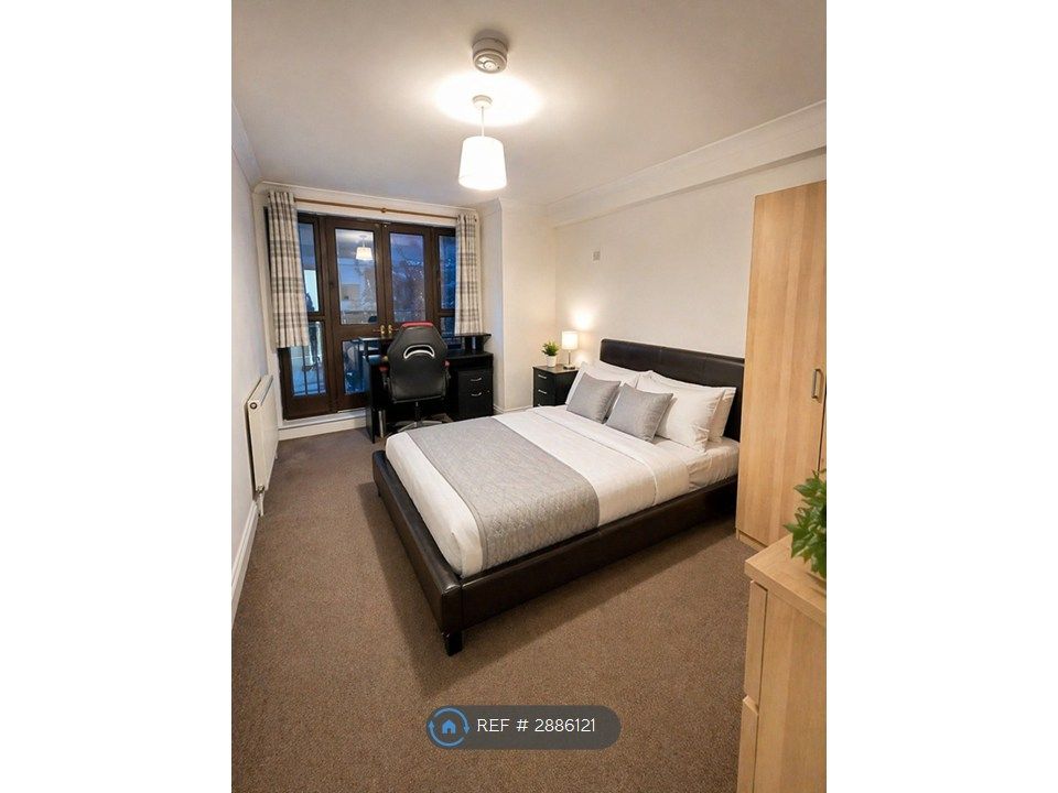 Property photo 1 of 5