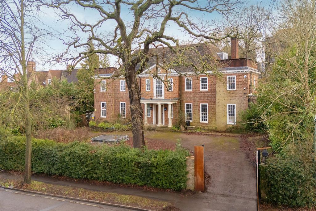 Property photo 1 of 5