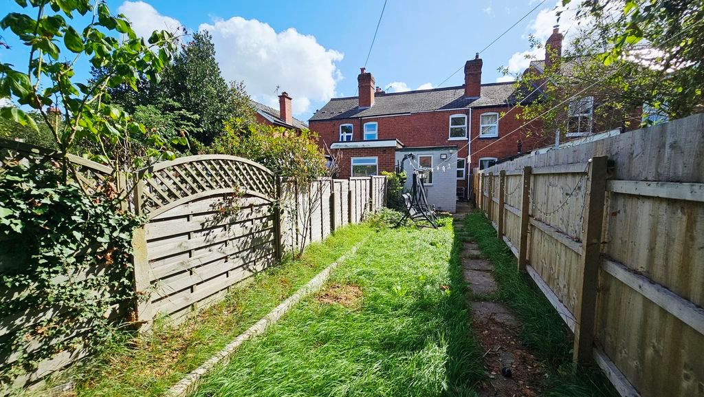 Property photo 2 of 14 Photo 3