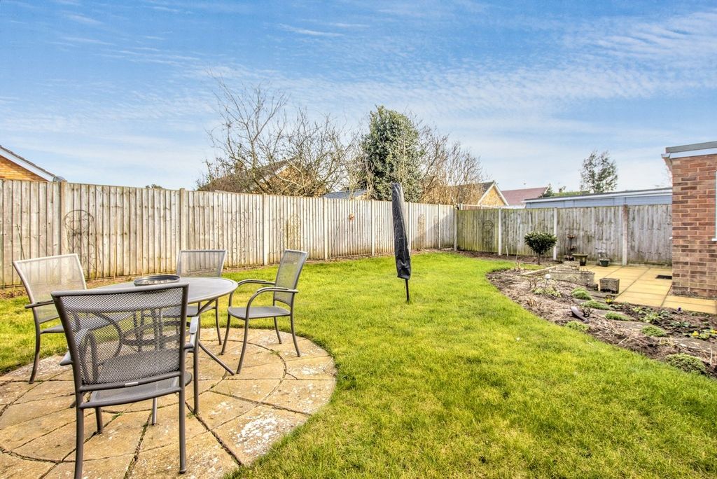 Property photo 2 of 18 3935114