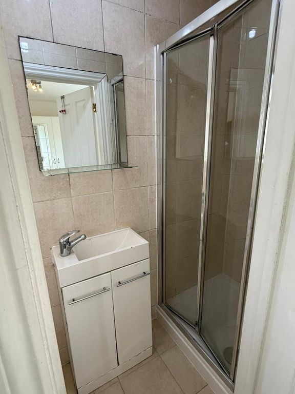 Property photo 1 of 6 447c - En Suite 1.Jpeg